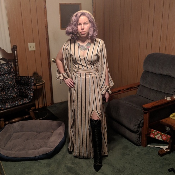 Meet your Posher, Danielle - Picture 6 of 6